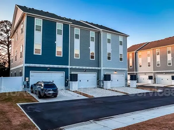 9570 20th Bay St, Norfolk, VA 23518