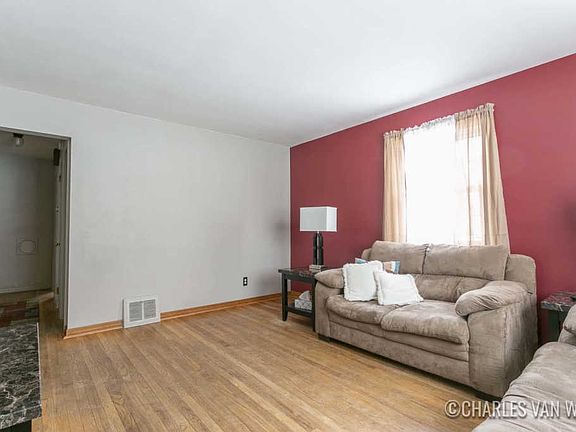 5th image of 1723 Jennette Ave NW