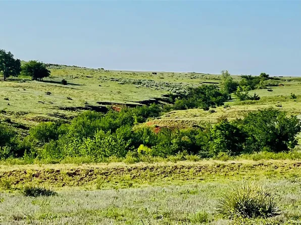 1960 North Rd, Elk City, OK 73644