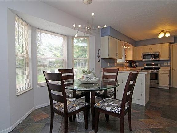 3rd image of 3666 Bristol Lake Dr
