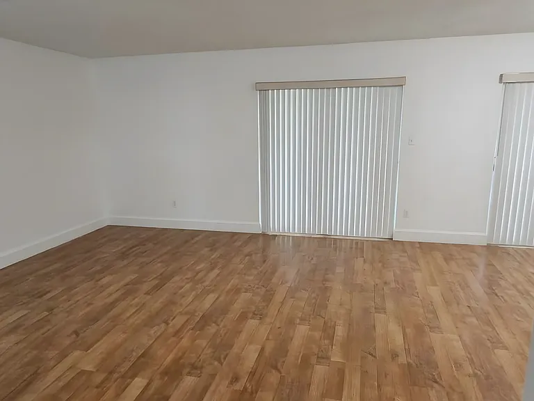 4941 Goucher Ln — Photo 2