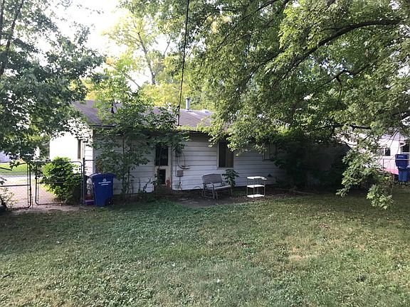 3rd image of 7365 Warwick Ave