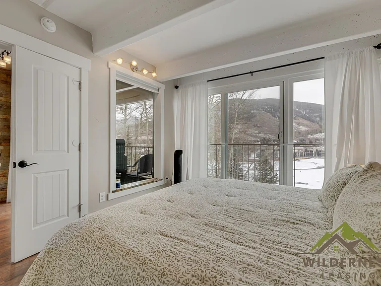 220 E La Bonte St #B — Photo 13
