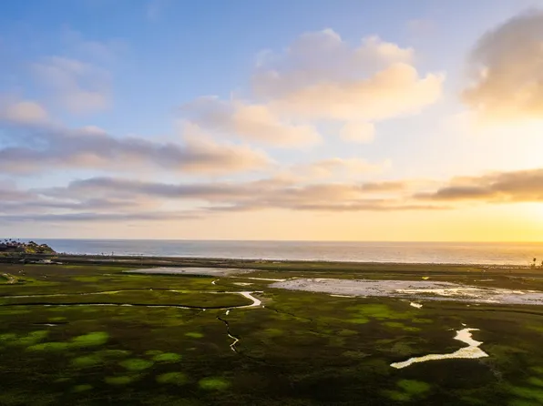 2465 Caminito Ocean Cv, Cardiff, CA 92007