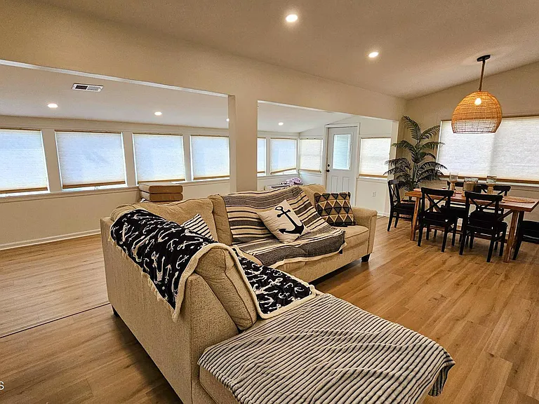 52 Nancy Dr — Photo 15