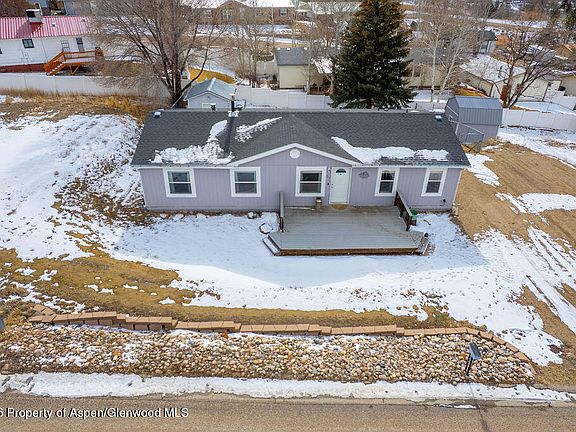 4th image of 952 E 11th St
