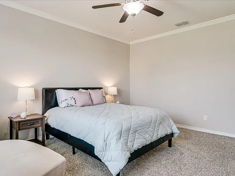 7610 Quartz Dr — Photo 34