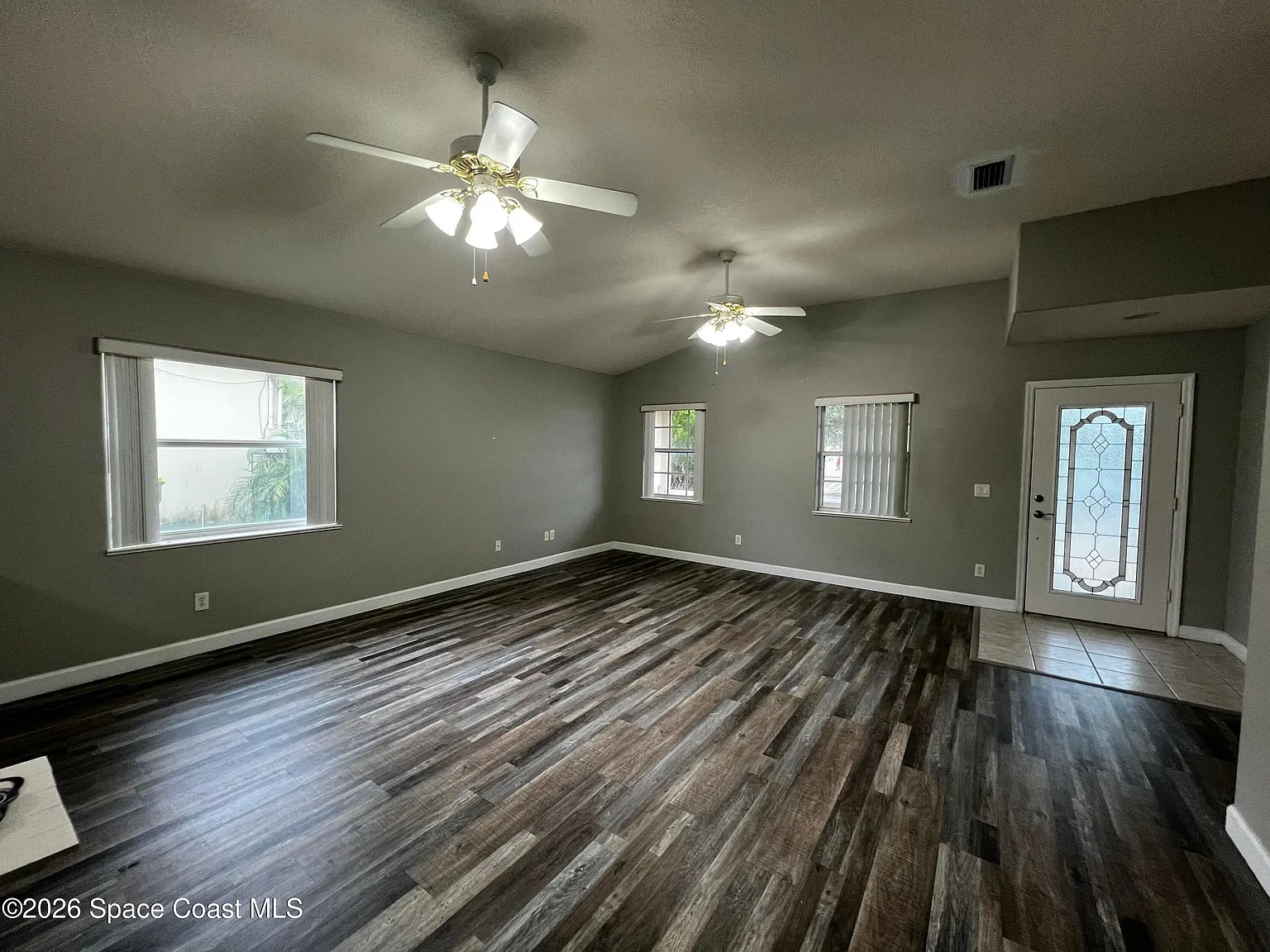 3 bed, 1962 sqft, $2,650 — Photo 4