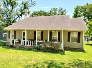 906 Meadowhaven Ave, Harrison, AR 72601
