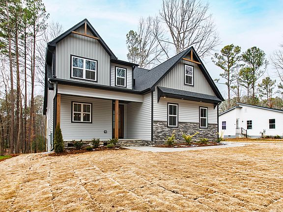 2nd image of 129 Buckaroo Dr