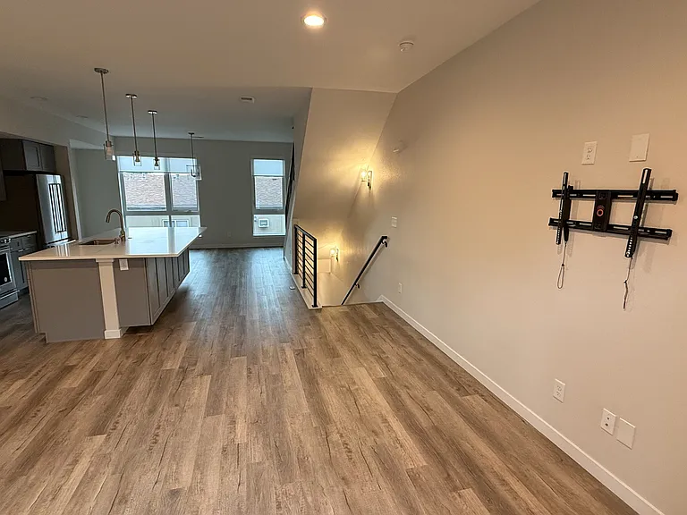 5430 Carr St — Photo 8