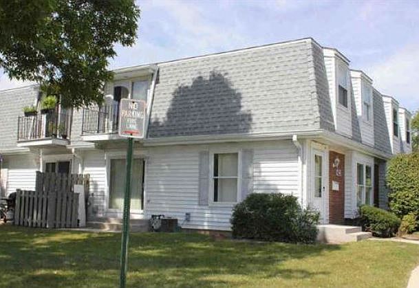 2nd image of 423 Lear Ct