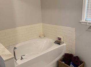 696 Renfro Rd, Bakersfield, CA 93314