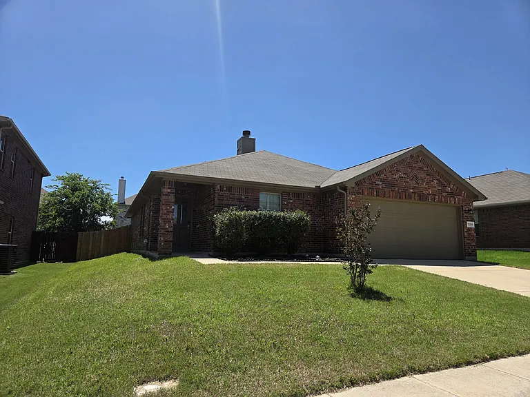 12205 Big Rock Dr — Photo 2