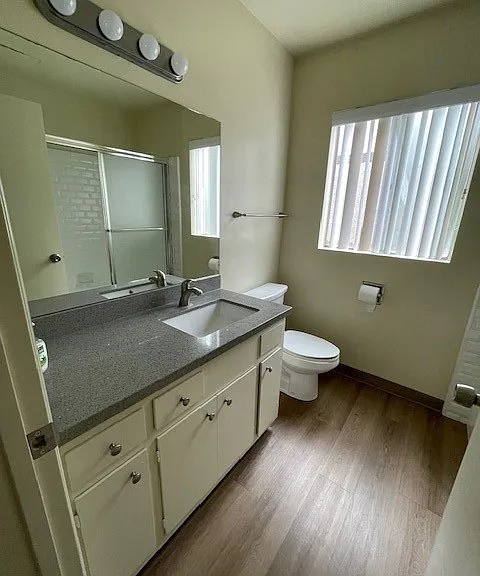 545 N Holliston Ave #5-5-5 — Photo 9