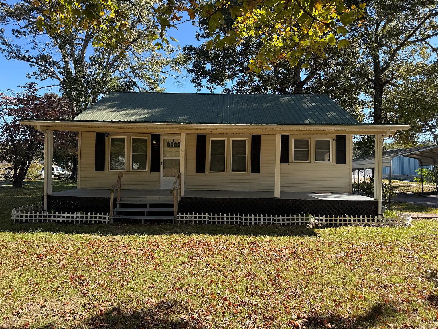 2 bed, 1000 sqft, $1,500 — Photo 2
