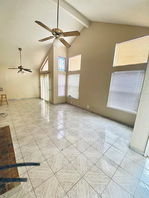 3 bed, 2.0 bath, 1277 sqft, $1,795 — Photo 4