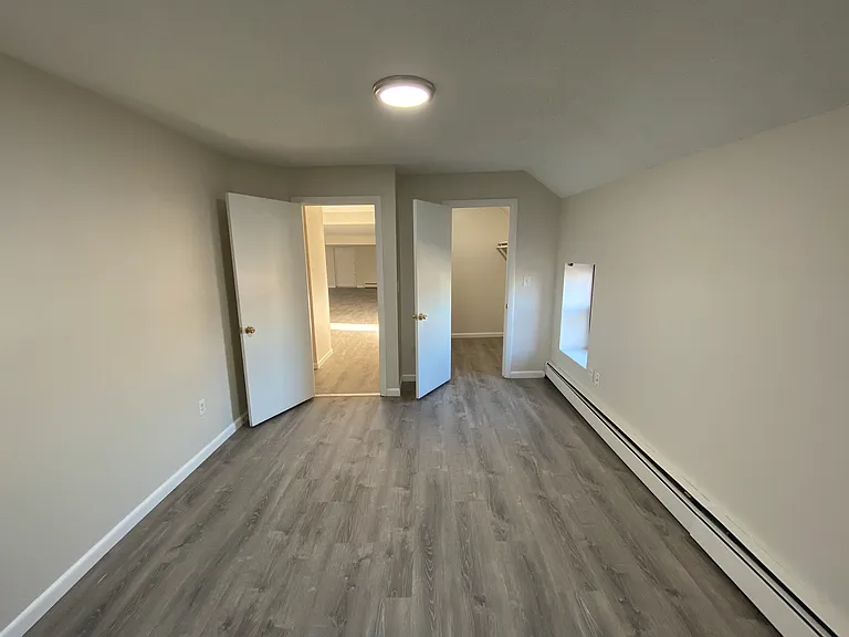 2 Hine Pl #4A — Photo 8