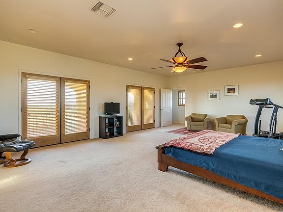 2nd image of 280 N Slate Dr