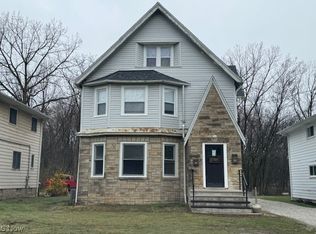1588 S Green Rd #TOP, Cleveland, OH 44121