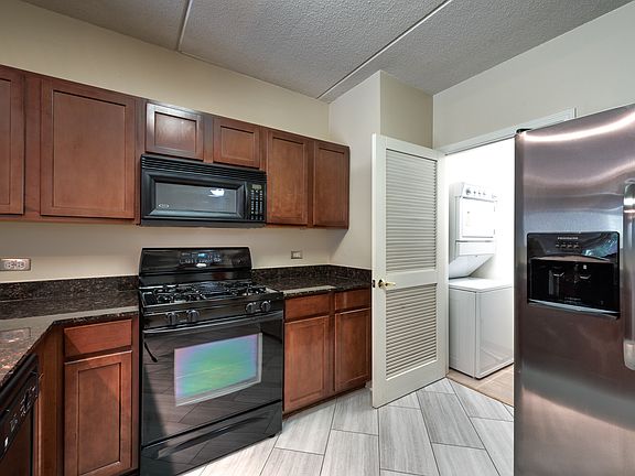 3rd image of 410 W Mahogany Ct Unit 206