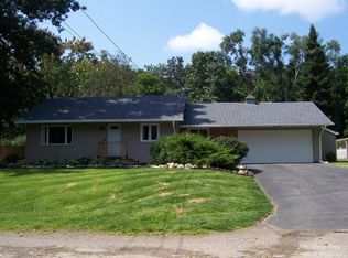 530 Gregory Pl, Jackson, MI 49202