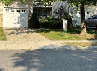 10 Crows Nest Ct, Mount Laurel, NJ 08054
