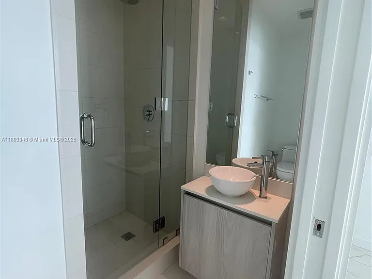 480 NE 31st St #2703 — Photo 15