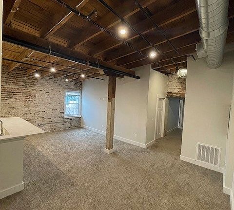 4th image of 401 Princess Anne St #203