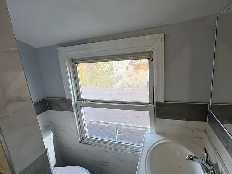 116-118 22nd St #3 — Photo 6