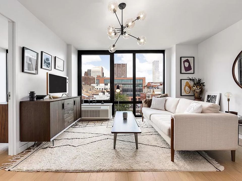 1st image of 1790 3rd Ave #1002