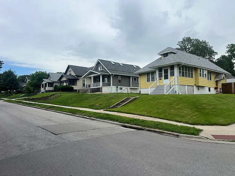 2356 S 35th Ave — Photo 41