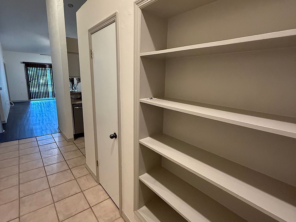 1st image of 4700 SW Archer Rd APT E34