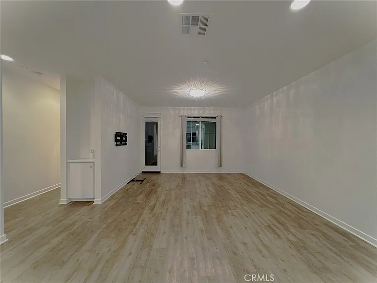 2710 Valor Ln — Photo 19