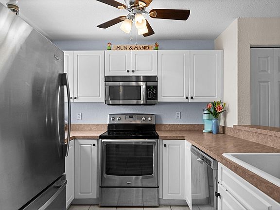 4th image of 428 N Seaport Blvd #T134