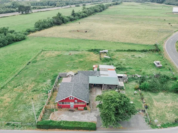 311 Hookton Rd, Loleta, CA 95551