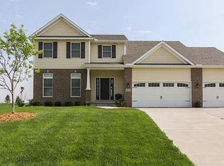 5735 Judge Rd, Bettendorf, IA 52722