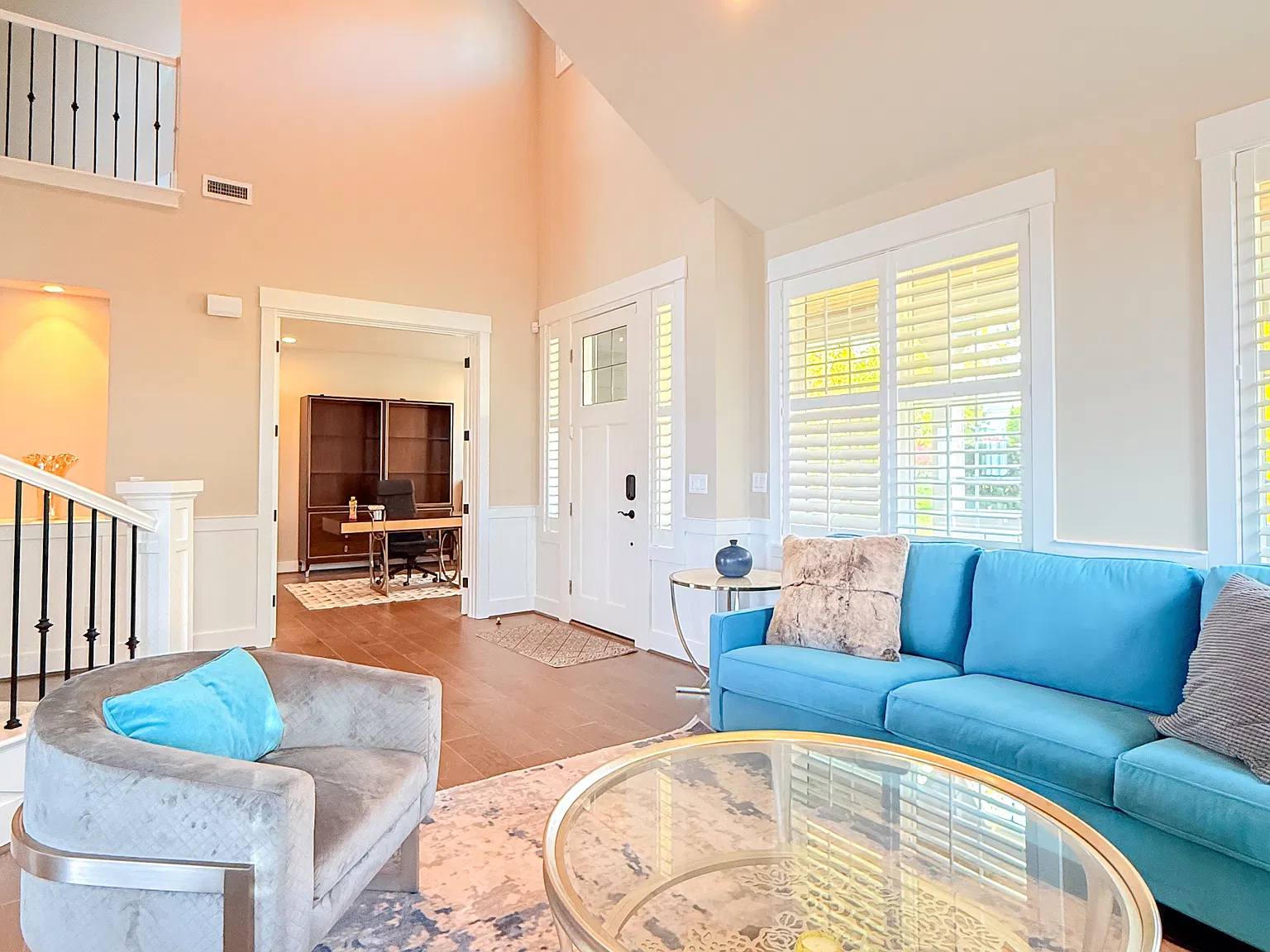 5 bed, 4.5 bath, 6182 sqft, $10,800 — Photo 4