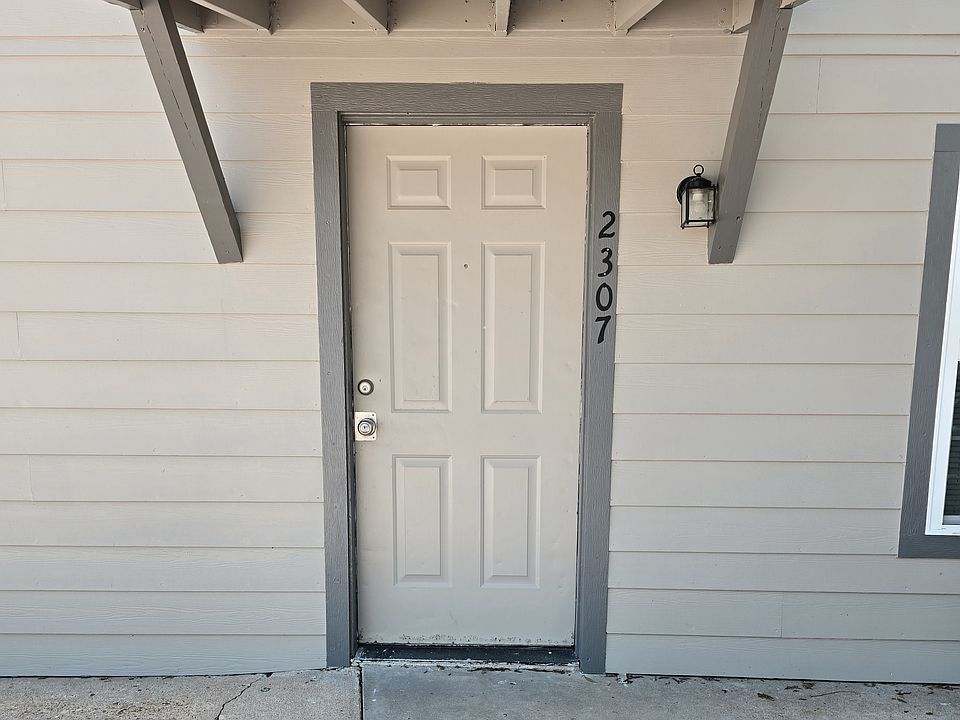 1st image of 2307 Elm Ave #2307
