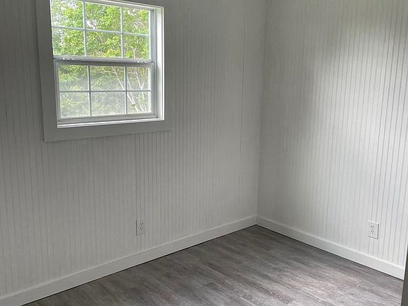 4th image of 136 Neighbors St