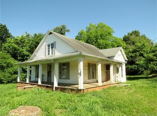 54 Hunter Bridge Rd, Stony Point, NC 28678