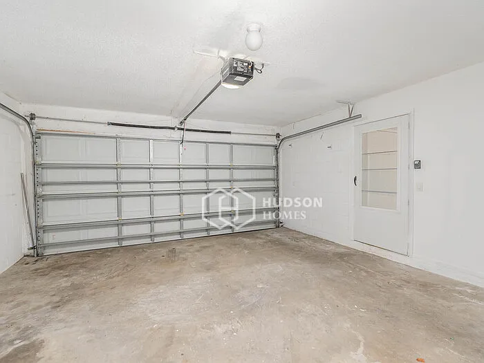 900 Hyacinth Cove Ct — Photo 25
