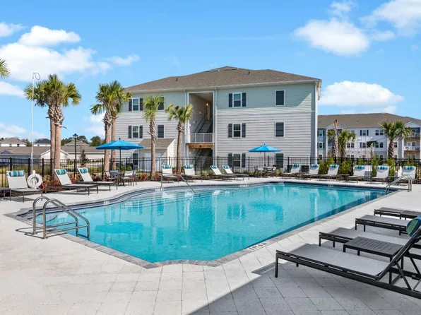 Argyle Lake at Oakleaf Town Center