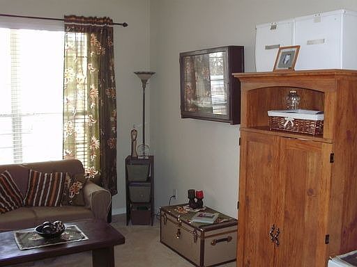 3rd image of 95623 Sonoma Dr