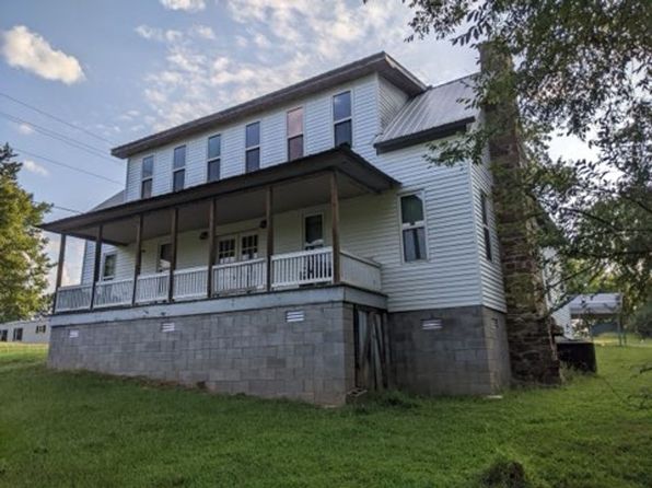 28 Wood St