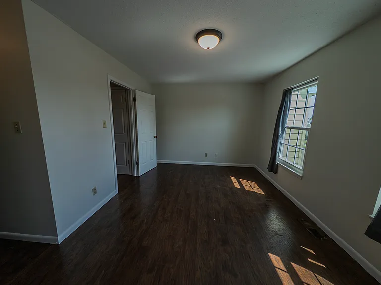 707 Walker Rd — Photo 35
