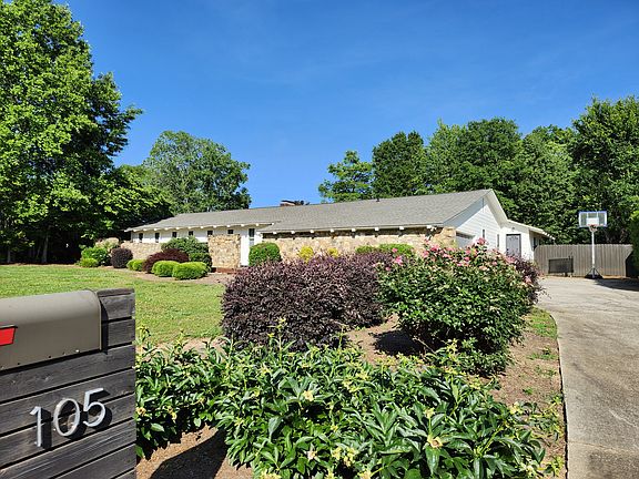 2nd image of 105 Castlewood Dr
