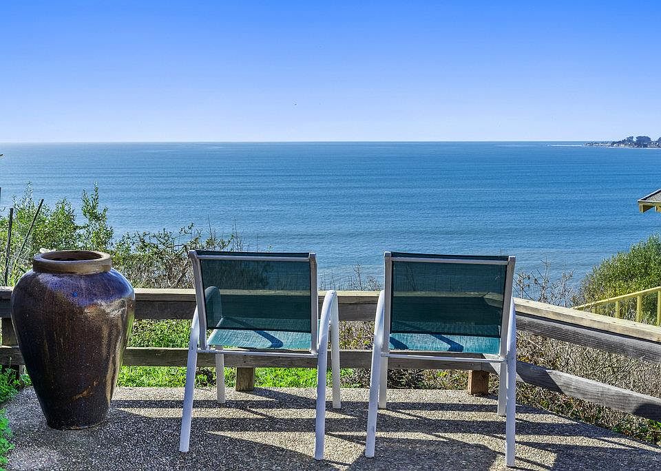 1st image of 723 Seacliff Dr