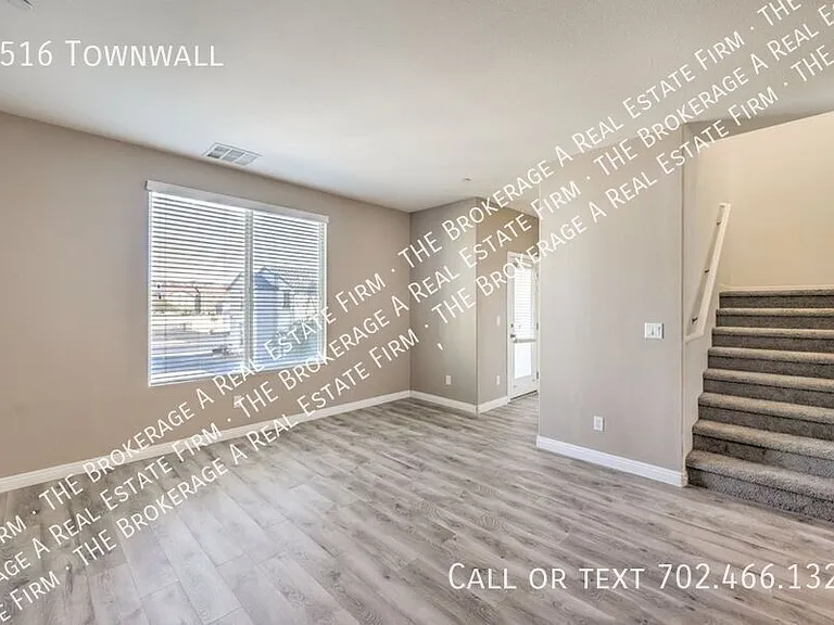 4516 Townwall — Photo 5