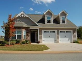 104 Fairway Oaks Dr, Perry, GA